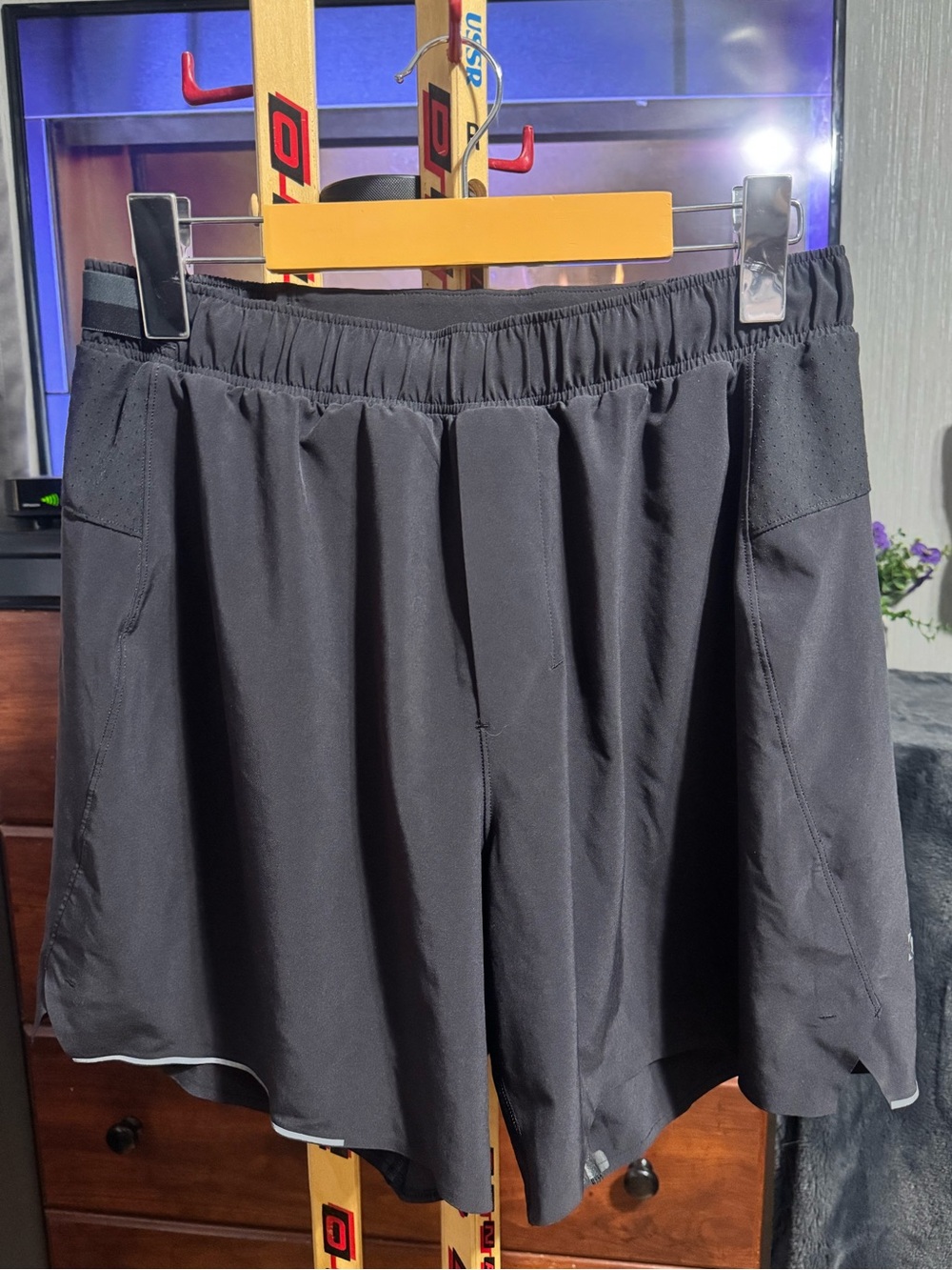 58. Lululemon Surge? Lined Short 6". In excellent condition, like new! Size M!